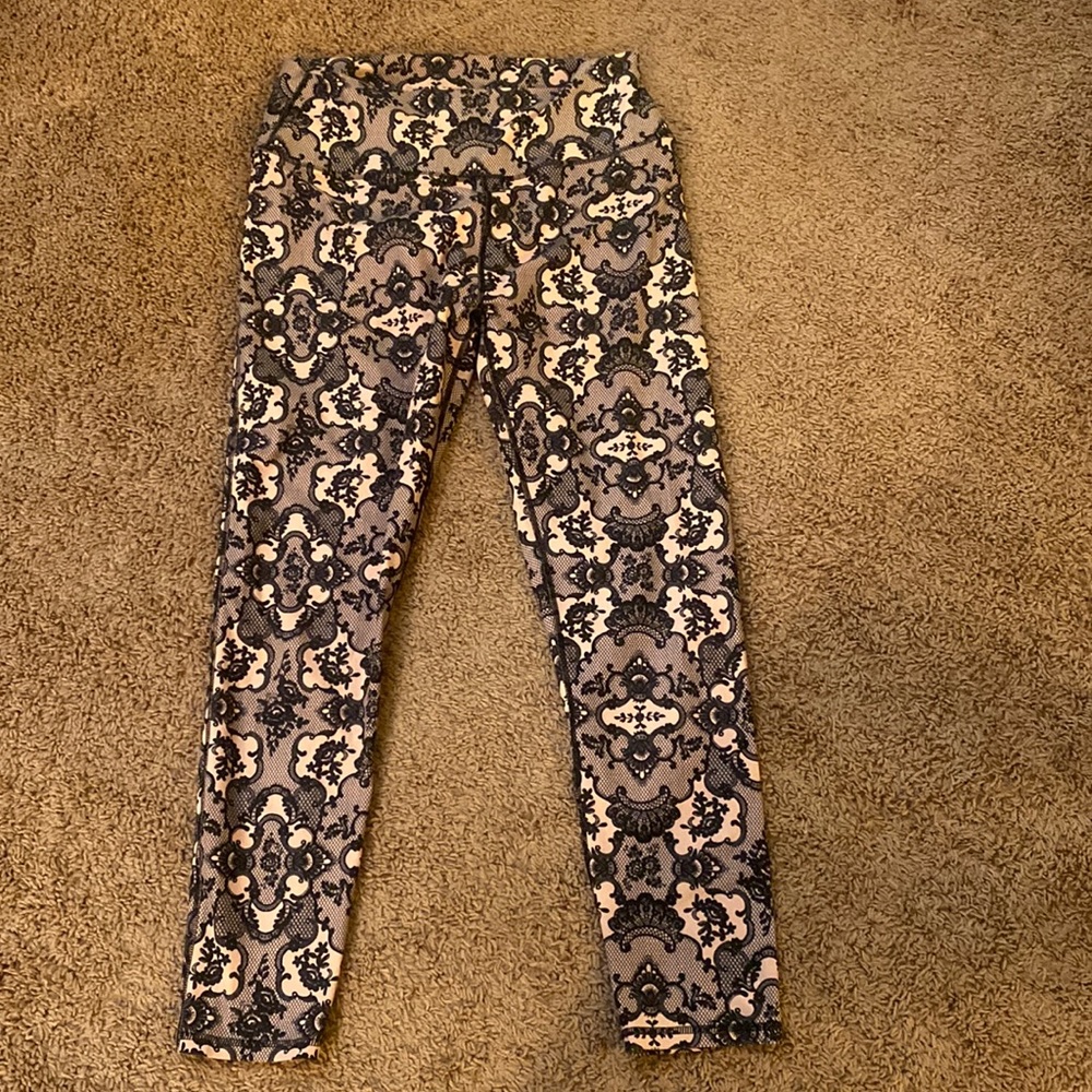 Fabletics lace pattern leggings, pink, large